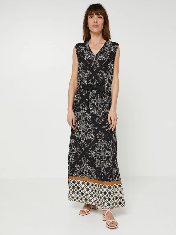 Robe Longue Fendue, Sans Manches - Noir 1 Robe Longue Fendue, Sans Manches - Noir