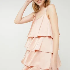 Molly Bracken Robe Courte Satinée Volantée - Rose -Promos Sublisca Magasin 001001023 001 V4 T4