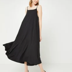 Molly Bracken Robe Longue Évasé Unie, Dos Échancré - Noir -Promos Sublisca Magasin 001001178 001 V3 T4