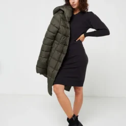 MEXX Robe En Tricot Fine Jauge Uni - Noir -Promos Sublisca Magasin 001004476 001 V3 T4