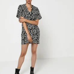 SEE U SOON Robe Courte Effet Drapé - Noir -Promos Sublisca Magasin 001004477 001 V3 T4