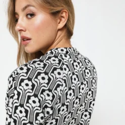 Desigual Robe Droite En Jersey Jacquard - Noir -Promos Sublisca Magasin 001004499 001 V4 T4