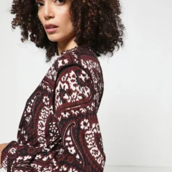 Robe Cintrée, Col Ruché - Rouge Bordeaux 7 Robe Cintrée, Col Ruché - Rouge Bordeaux -Promos Sublisca Magasin 001004580 001 V4 T4