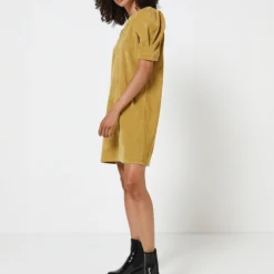 Molly Bracken Robe Droite En Velours Côtelé - Jaune Moutarde -Promos Sublisca Magasin 001004587 002 V3 T4