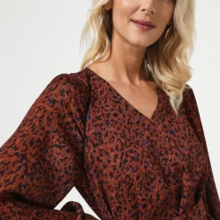 ONE STEP Robe Housse, Emmanchures Ajourées - Marron -Promos Sublisca Magasin 001004596 001 V3 T4