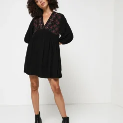 Desigual Robe Babydoll - Noir 6 Desigual Robe Babydoll - Noir -Promos Sublisca Magasin 001004604 001 V3 T4