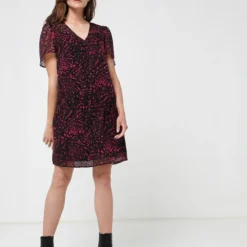 Ikks Robe Taille Basse En Voile Plumetis - Rose Fuchsia 6 Ikks Robe Taille Basse En Voile Plumetis - Rose Fuchsia -Promos Sublisca Magasin 001005719 001 V3 T4