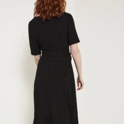 ESPRIT Robe Avec Ceinture À Boucle En Tissu Assorti - Noir -Promos Sublisca Magasin 001006828 001 V4 T4