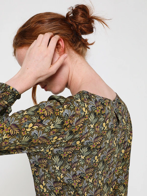 Robe Blousante, Imprimé Floral - Vert Kaki 4 Robe Blousante, Imprimé Floral - Vert Kaki – Image 4