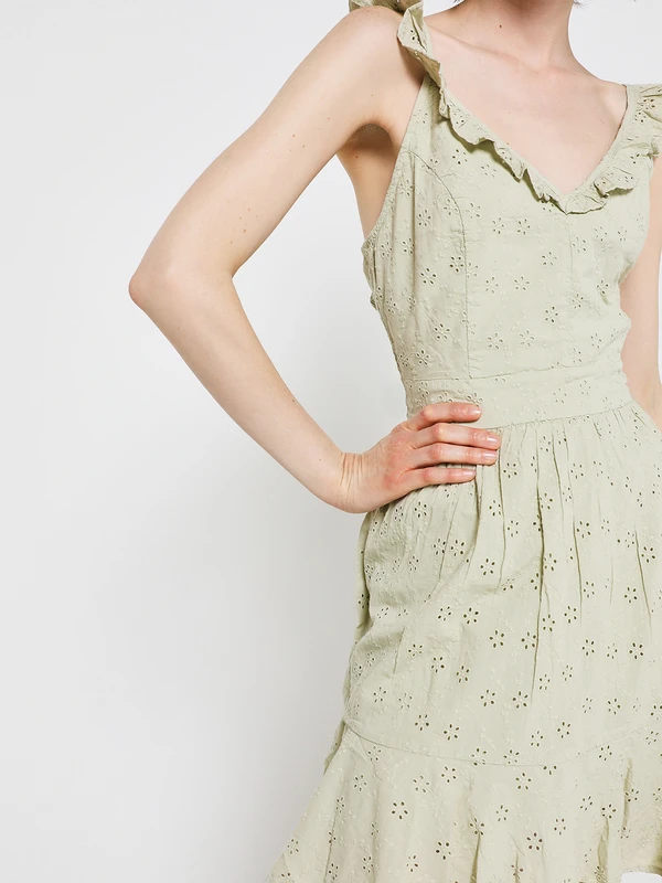 Guess Robe Volantée En Broderie Anglaise - Vert Kaki 2 Guess Robe Volantée En Broderie Anglaise - Vert Kaki – Image 2