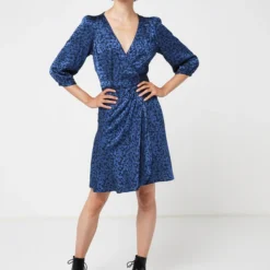 LA PETITE ETOILE Robe Portefeuille En Satin Jacquard - Bleu -Promos Sublisca Magasin 001011374 001 V3 T4