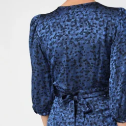 LA PETITE ETOILE Robe Portefeuille En Satin Jacquard - Bleu -Promos Sublisca Magasin 001011374 001 V4 T4