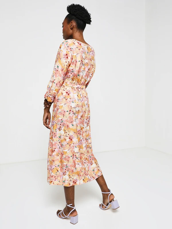 Vila Robe Blousante Boutonnée - Rose 4 Vila Robe Blousante Boutonnée - Rose – Image 4