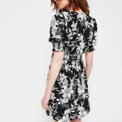 Ikks Robe Crêpe Léger Imprimé Fleurs - Ecru 5 Ikks Robe Crêpe Léger Imprimé Fleurs - Ecru -Promos Sublisca Magasin 001011819 001 V2 T4