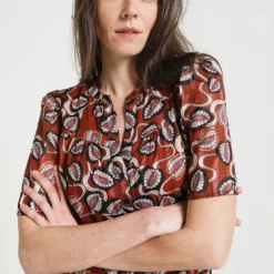 SEE U SOON Robe Blousante À Imprimé Et Rayures Satinées - Marron -Promos Sublisca Magasin 001011912 001 V3 T4