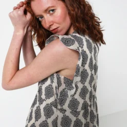 Robe Taille Haute À Mancherons Volantés - Ecru -Promos Sublisca Magasin 001011983 001 V2 T4