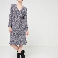 KAPORAL Robe Col V - Ecru 7 KAPORAL Robe Col V - Ecru -Promos Sublisca Magasin 001012023 001 V4 T4