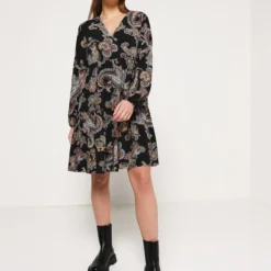 Comma Robe Babydoll Cache-cœur Imprimé Cachemire - Noir -Promos Sublisca Magasin 001012050 001 V3 T4