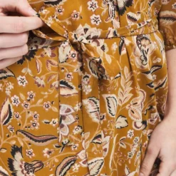 Ikks Robe En Voile Imprimé Cachemire - Camel -Promos Sublisca Magasin 001016035 001 V2 T4