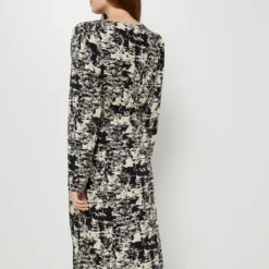 Vila Robe Longue Inspiration Cache Cœur - Ecru -Promos Sublisca Magasin 001018572 001 V2 T4