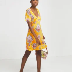 Desigual Robe En Jersey Fluide - Jaune 6 Desigual Robe En Jersey Fluide - Jaune -Promos Sublisca Magasin 001018654 001 V3 T4