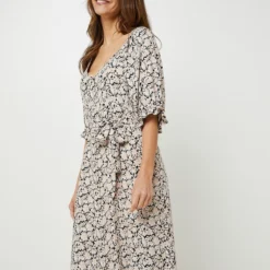 Vero Moda Robe Chemise Imprimée Fleurs - Noir -Promos Sublisca Magasin 001022103 001 V3 T4