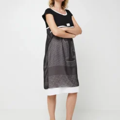 Robe Droite Sans Manches Motif Lettrage - Noir -Promos Sublisca Magasin 001025494 001 V3 T4