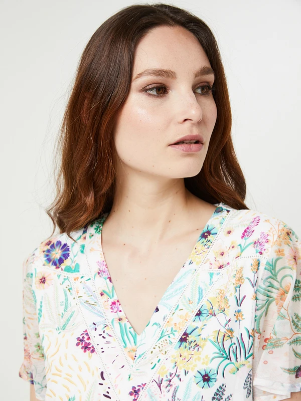 Robe Droite Courte À Imprimé Fleuri, Col V - Multicolore 4 Robe Droite Courte À Imprimé Fleuri, Col V - Multicolore – Image 4